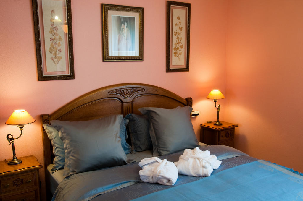 Hospederia Gemma Hotel La Lastrilla Room photo
